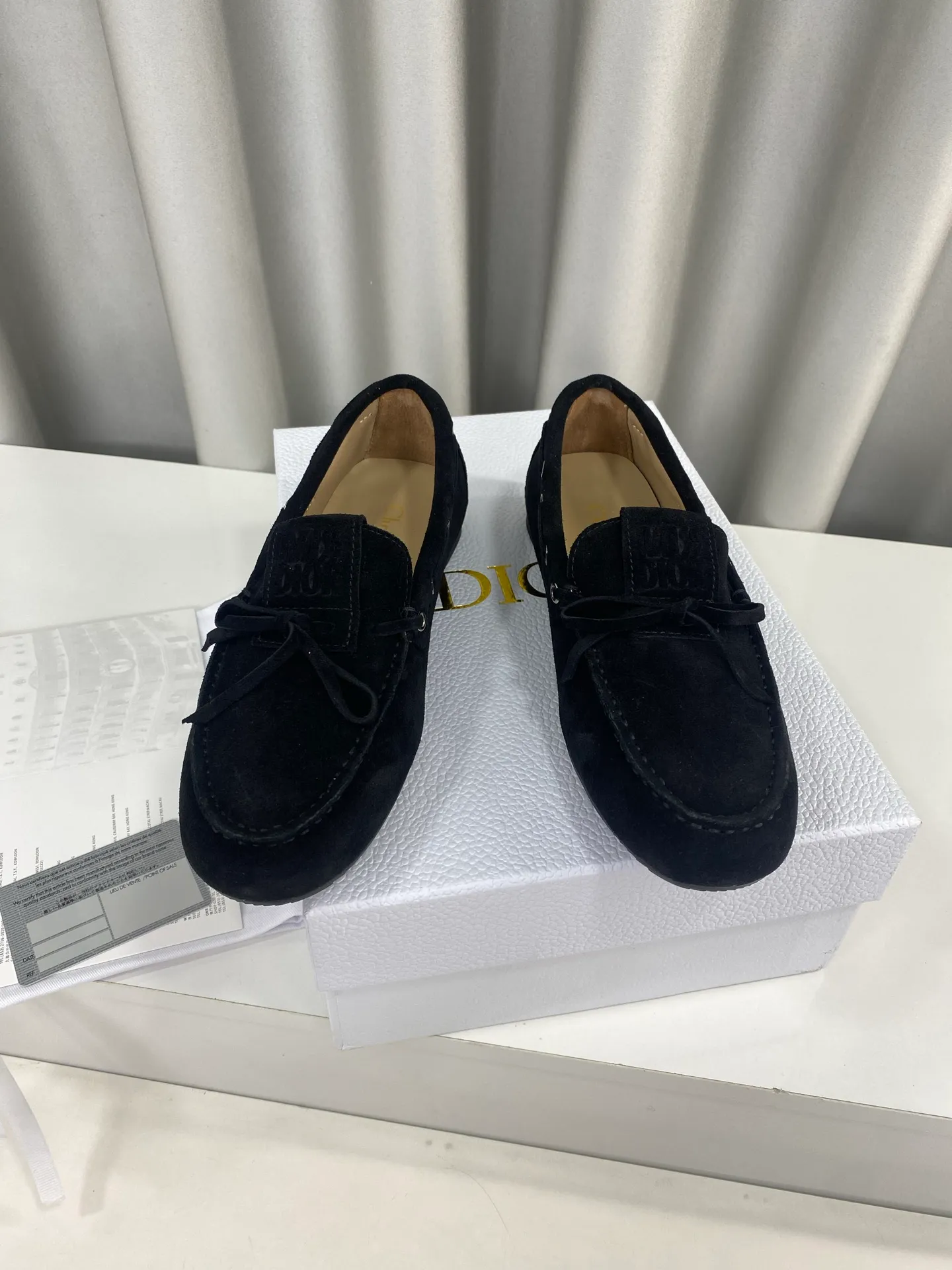 👟👟Ex-factory price 480👟👟 Women's shoes Women's clothing "Exclusive top version" DIOR Dior~25vs spring and summer popular casual flat loafer series... A shoe that does not conflict with shirts, simple partition design, a spring must-have, can be worn with any pants or skirt, very comfortable and beautiful on the feet... ❶Fabric: Original customized cow suede ❷Inner: Original customized sheepskin ❸Feet: sheepskin ❹Outsole: original molded wear-resistant rubber ❺Number of codes: 35-39 (40 customizations are non-refundable) ❻Packaging: Original full set of packaging ☀Color: 5 colors available simultaneously on the official website